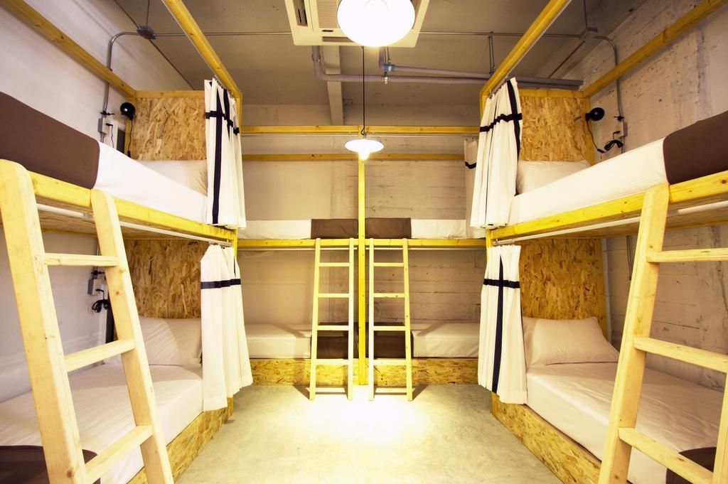 Oneday Hostel Sukhumvit 26 Bangkok Exterior photo